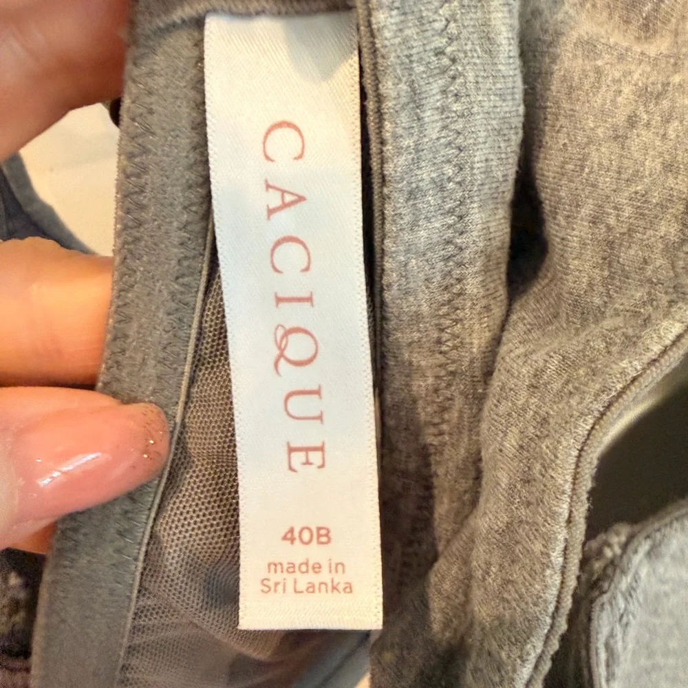 Size 40B Cacique Cotton Boost Plunge Bra - Picture 3 of 4